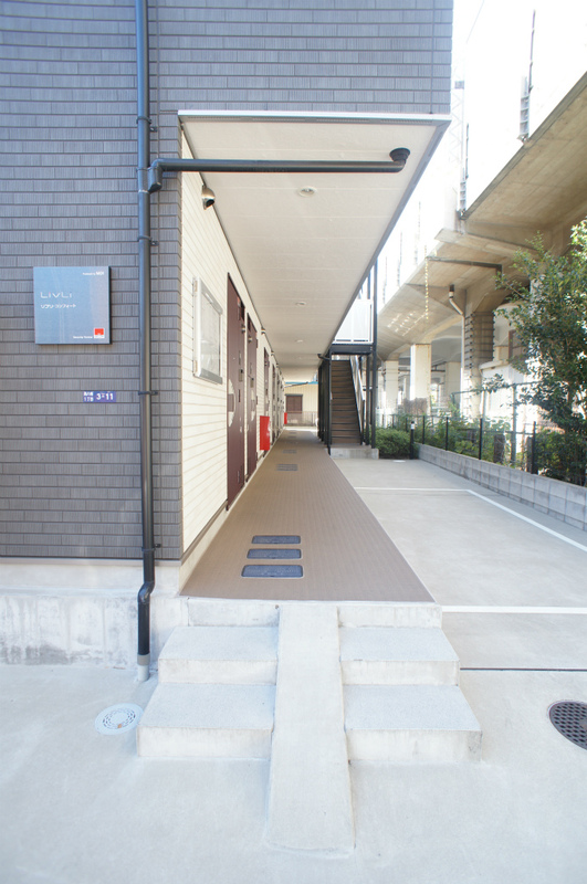 リブリ・コンフォート エントランス