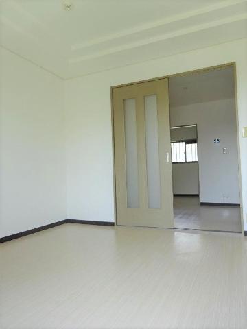 フォレストガーデン 洋室①