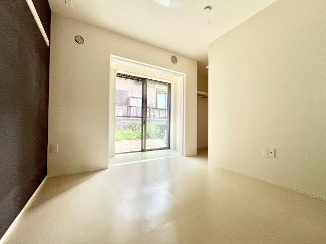 ローズ・ヴェルジュ 洋室