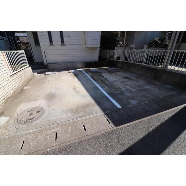 シュガーハウス 駐車場