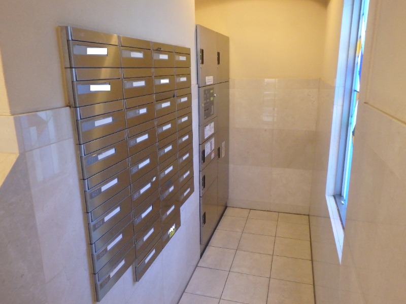 ミリオンガーデン早稲田2階 メールコーナー