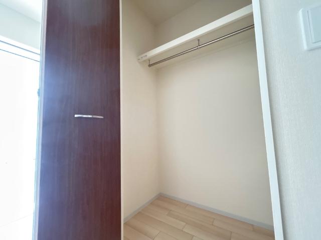 キャメロット八王子202号室 収納