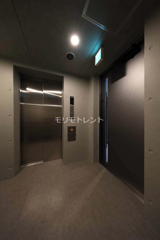 アトリオフラッツ高円寺1階 エレベーターホール