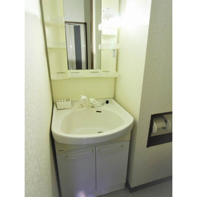 アムール リーヴェロ103号室 内観