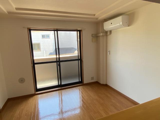 サンライフ・プラザ205号室 室内