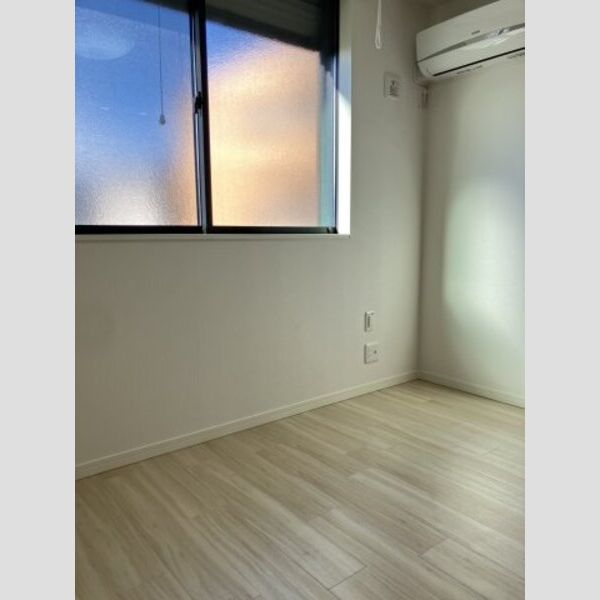 アクシスコート小岩202号室 洋室