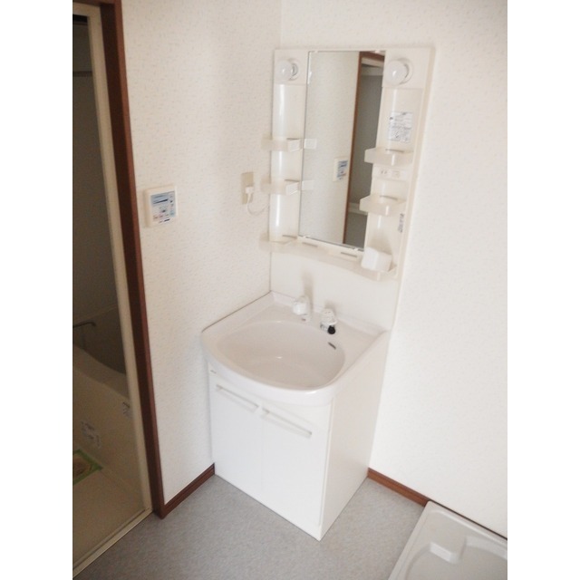 アムール 領家103号室 内観