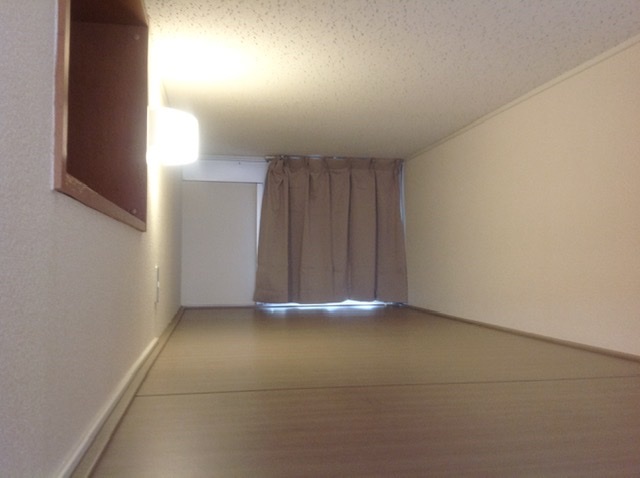 レオパレスＴＥＮ 内観