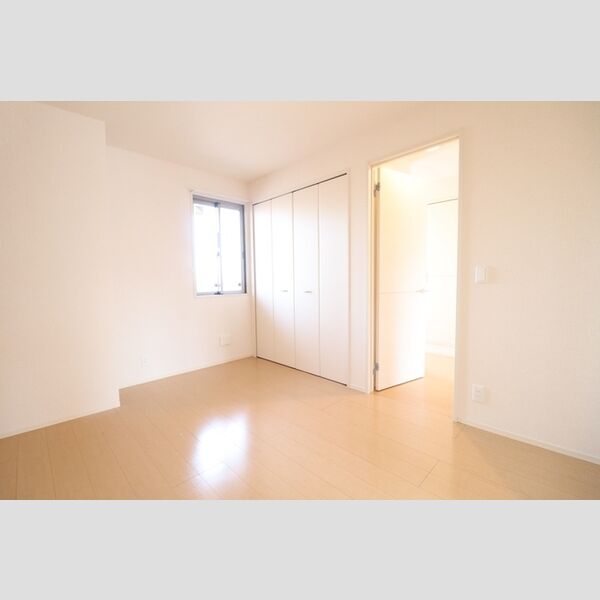 メゾンボヌール202号室 サービスルーム(5.7帖)