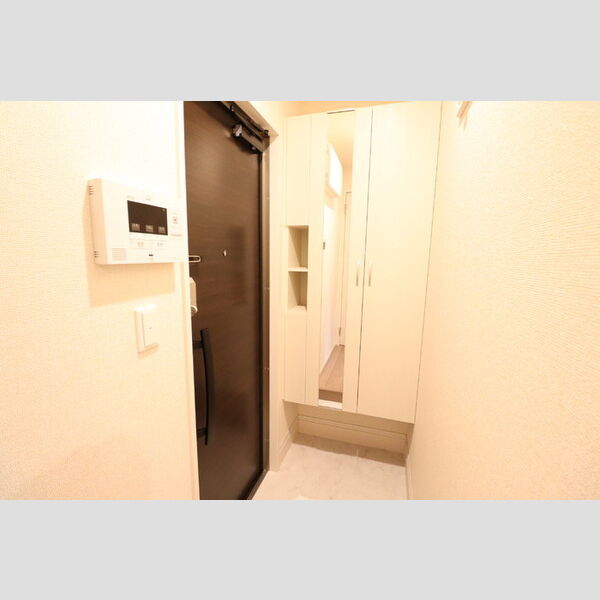 Lucky circle Hiyoshi (ラッキーサークルヒヨシ) 玄関