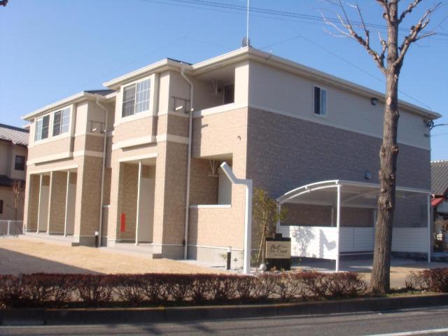 ヴェルクレスト202号室 外観写真（昼）