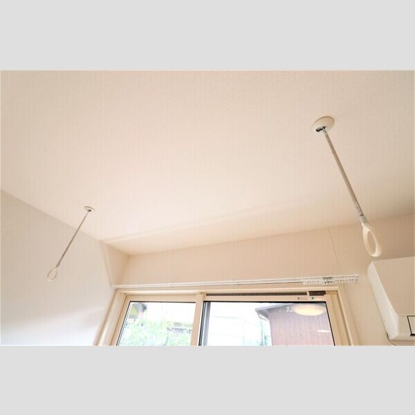 タカラコート107号室 室内物干し