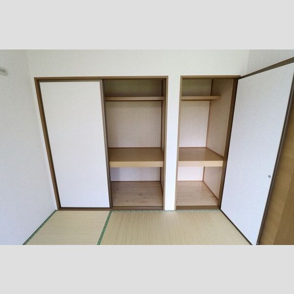 スクウェアガーデン　Ⅰ 押入れ