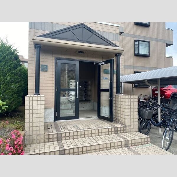 エーデルワイス エントランス