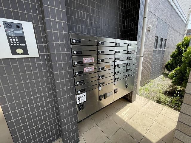 ブリッサ港南 エントランス