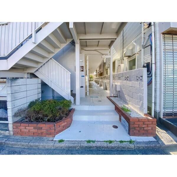 エステートピア細田 エントランス