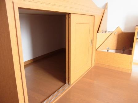 レオパレス紫陽花103号室 内観