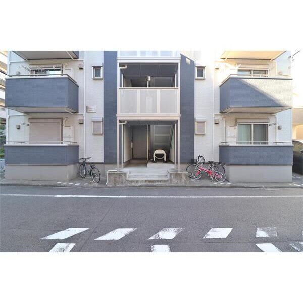 クリスタル・コートGOKO　A棟 エントランス