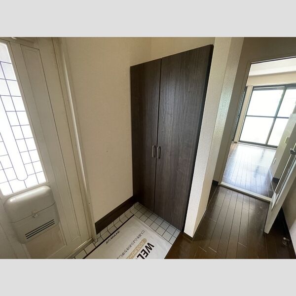 ビューパレス　A 玄関