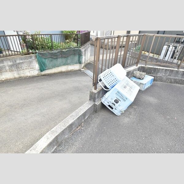 サニーハイツ中村 ゴミ集積場