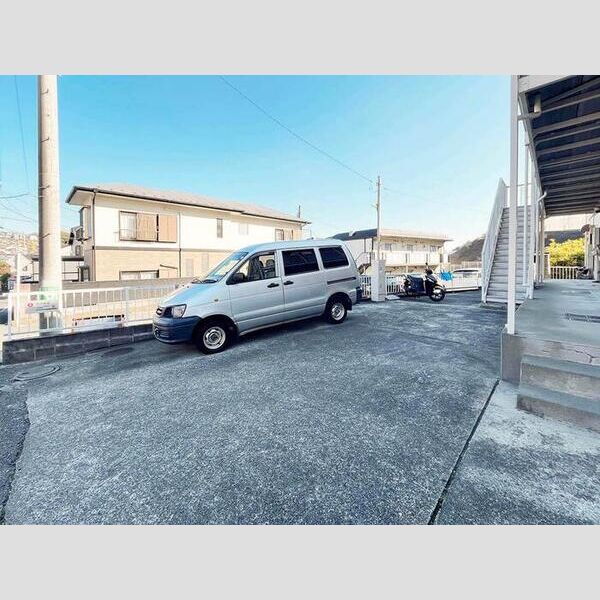 グリーンハイツ　C203号室 駐車場