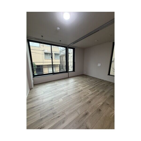 The　Residence　Ichigayadaimachi201号室 リビング
