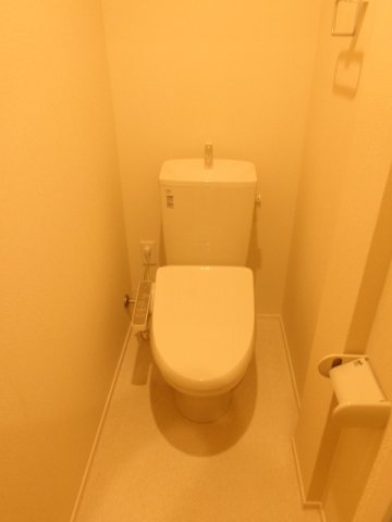 ルクール常盤台0105号室 トイレ