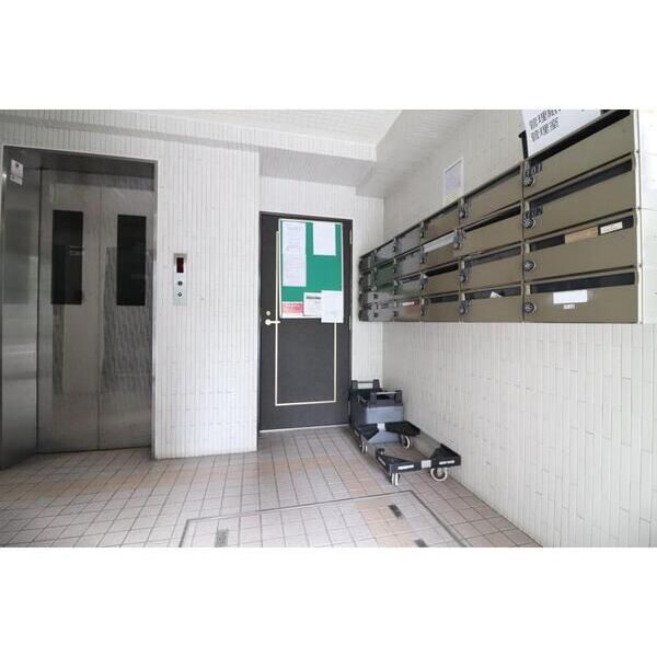 センチュリー紅葉坂101号室 エントランス