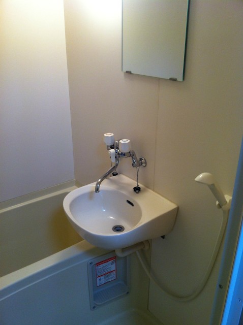 レオパレスエスポワールさくら203号室 浴室乾燥機完備です♪