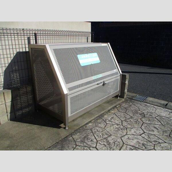 ルーチェ ゴミストッカー