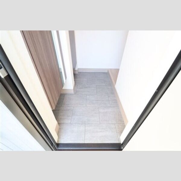 セレシア　B棟 玄関