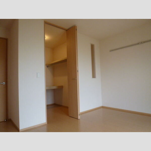 シャインハイツ ウォークインクローゼット