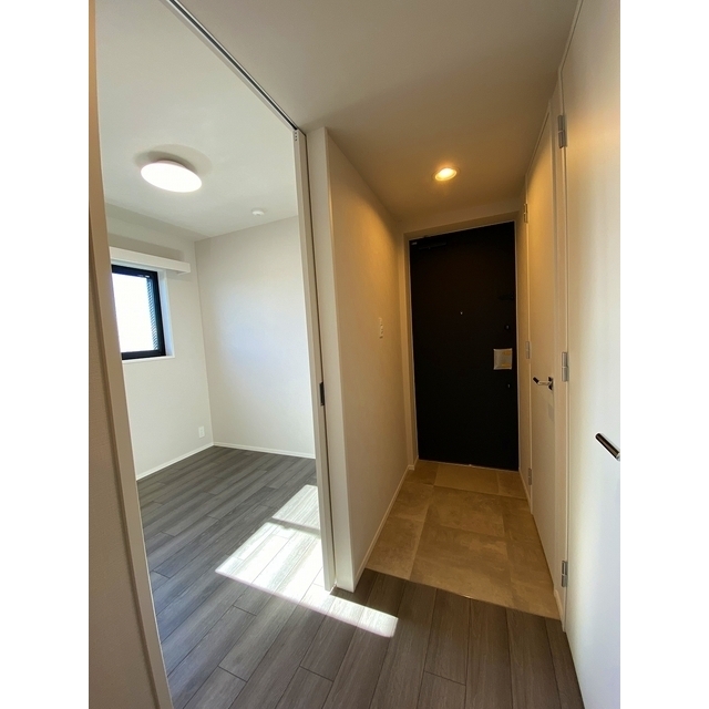 Ｌａ　Ｐｅｒｌａ　ＪｉｙｕｇａｏｋａⅡ104号室 同建物別部屋の参考画像