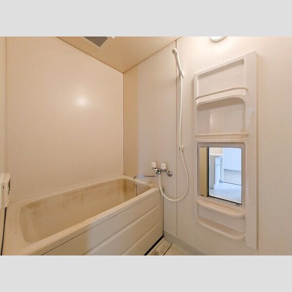 ヴューラーみつわ台　ABCDB202号室 浴室