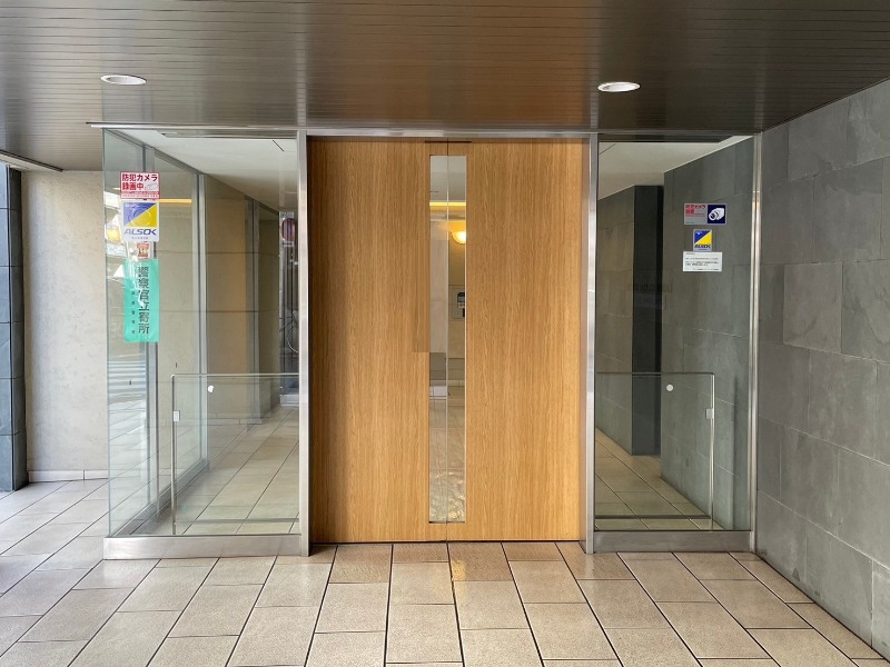 ファミール東銀座グランスイートタワー2階 エントランス