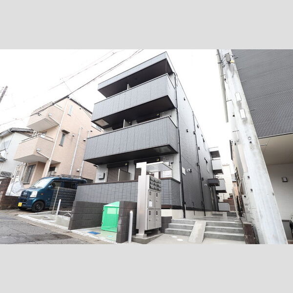 クレール緑303号室 建物外観