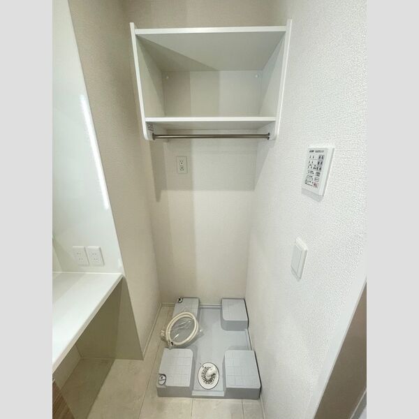 ラペーシュ湘南台102号室 室内洗濯機置き場