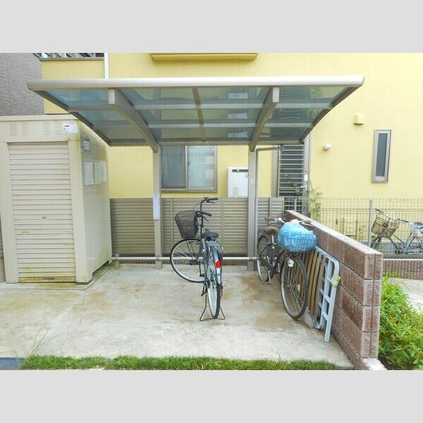 フローラハイツ参番館 駐輪場