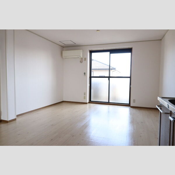 サンヴィレッジ本宿206号室 リビング