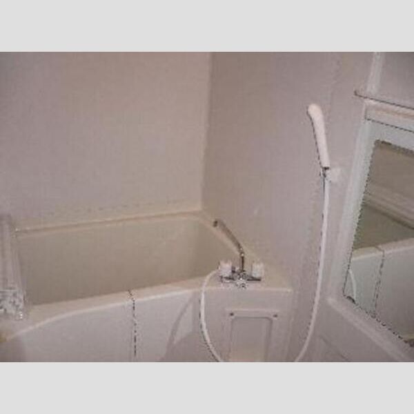 ウィスタリア505号室 バス