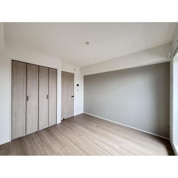 レイズ日進302号室 リビング