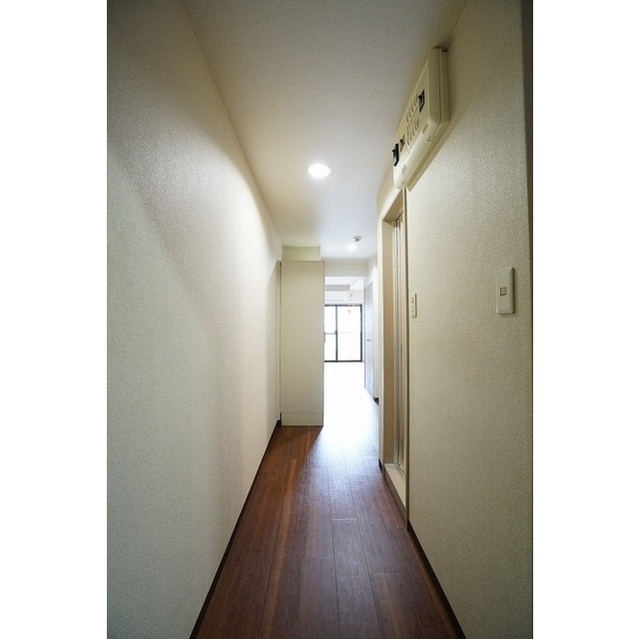 宮崎ビル0302号室 廊下