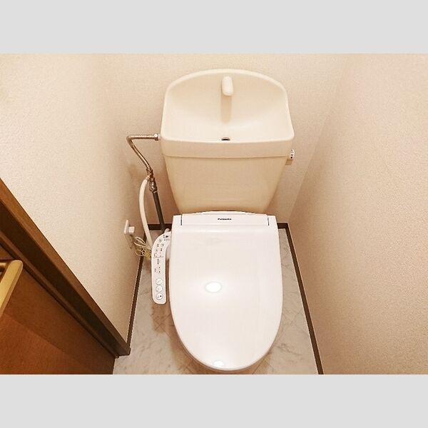 パークイースト・ウエスト　E/W 温水洗浄暖房便座トイレ