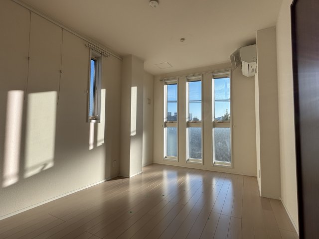 オーキッド目黒 リビング