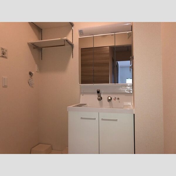 セジュール グラード 忙しい朝にうれしい洗髪洗面化粧台付