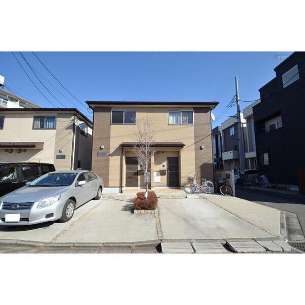 ソレイユ・駒場101号室 外観