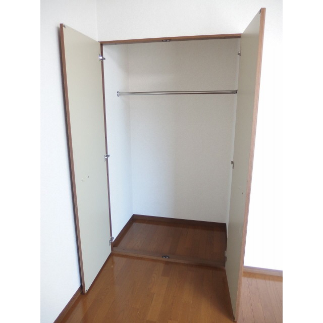 アンプルール フェール ヨシノ105号室 内観