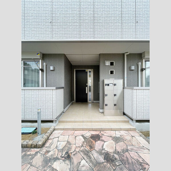 ルシエール氷川 エントランス