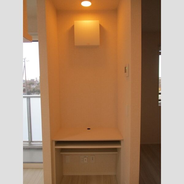 パークサイド新検見207号室 ワークデスク