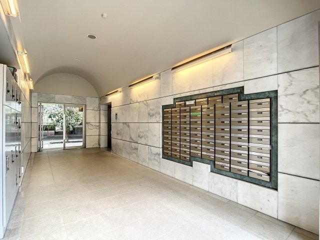 エスコート芝浦ＥＡＳＴ7階 エントランス